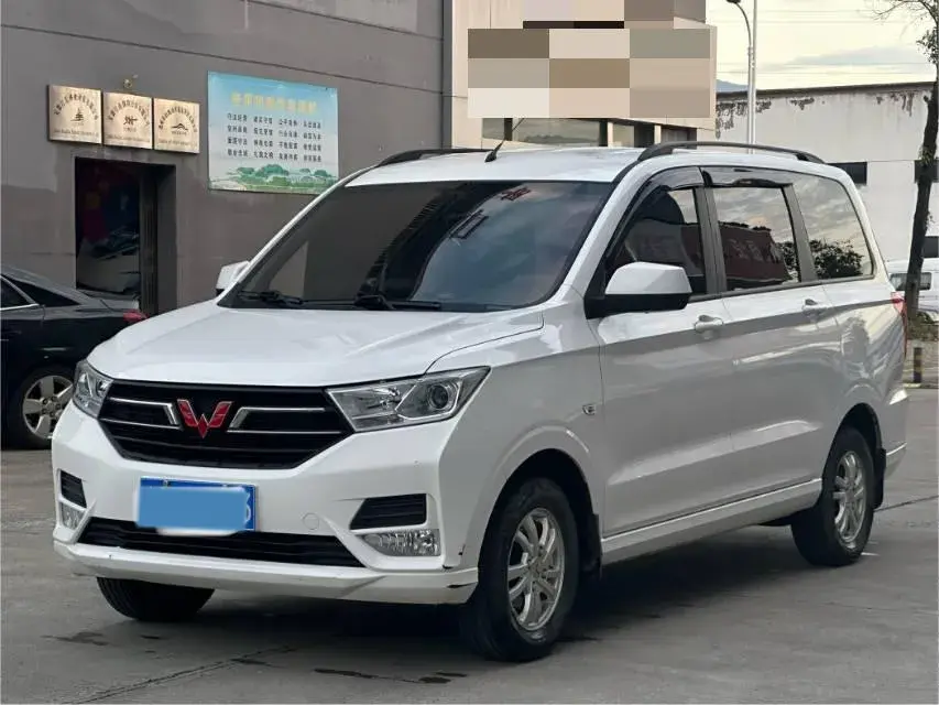 2021 WuLing HongGuang 1.5L 99HP L4 6MT