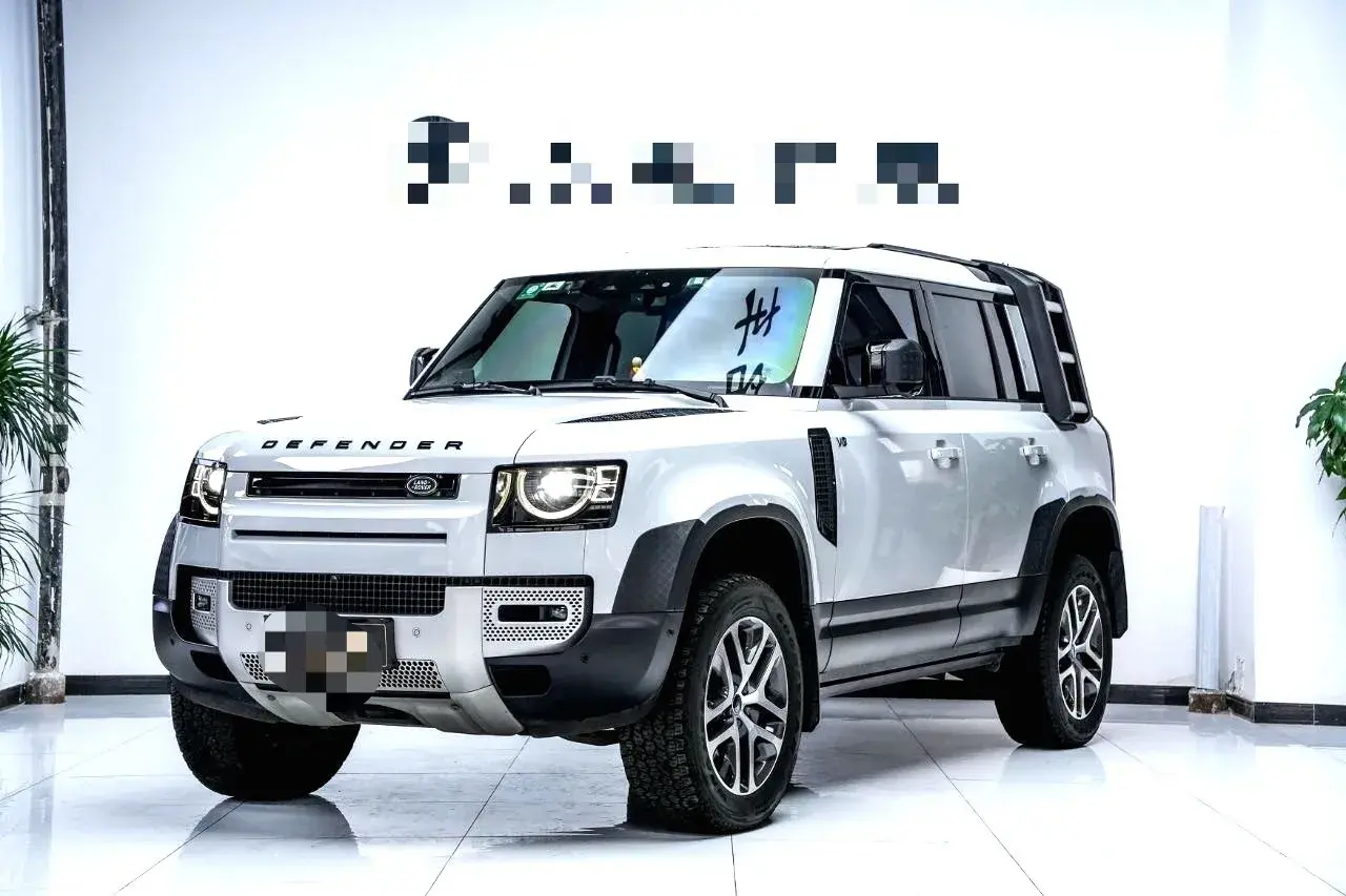 2023 Land Rover Defender 3.0T 400HP L6 8AT