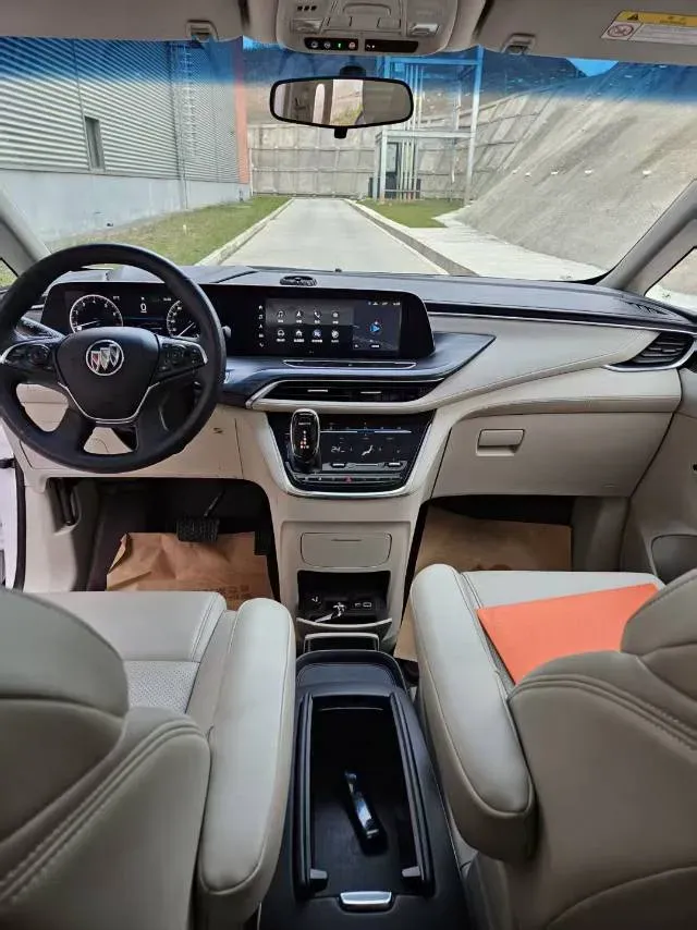 2022 Buick GL8 2.0T 237HP L4 9AT,autocango,china used car exporter,china ev exporter,chinese used car exporter,chinese used ev exporter