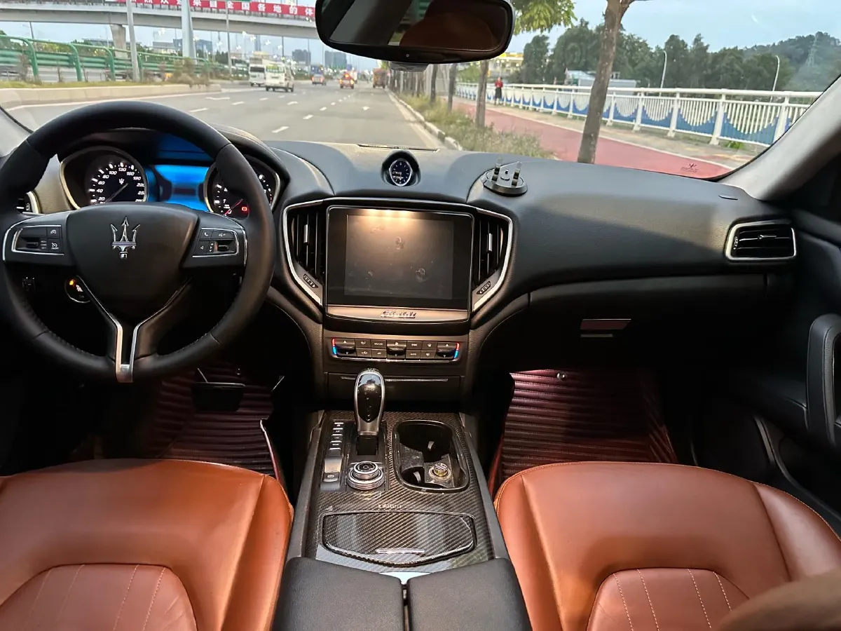 2017 Maserati Ghibli 3.0T 350HP V6 8AT,autocango,china used car exporter,china ev exporter,chinese used car exporter,chinese used ev exporter