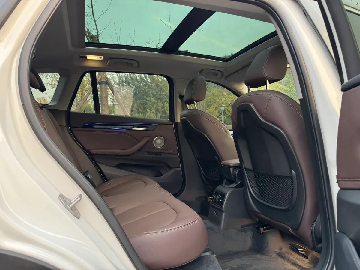 2022 BMW X1 1.5T 140HP L3 7DCT,autocango,china used car exporter,china ev exporter,chinese used car exporter,chinese used ev exporter