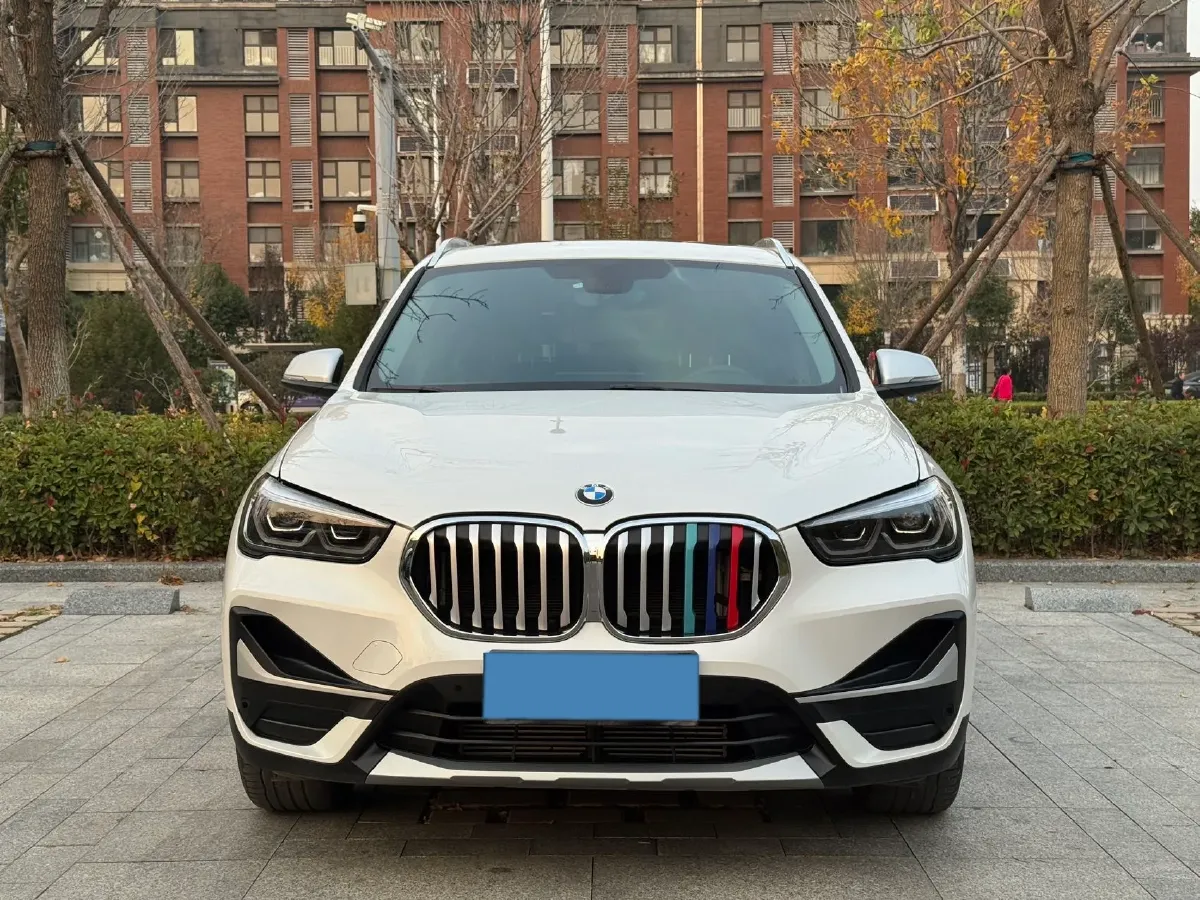 2022 BMW X1 1.5T 140HP L3 7DCT,autocango,china used car exporter,china ev exporter,chinese used car exporter,chinese used ev exporter