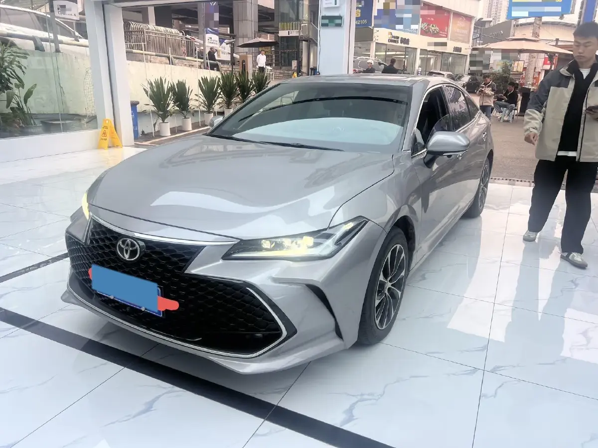 2022 Toyota Avalon 2.5L 209HP L4 8AT