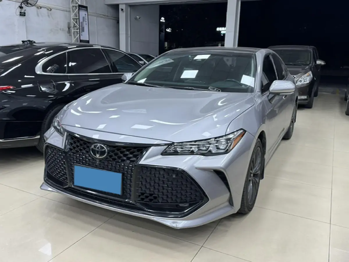 2019 Toyota Avalon 2.5L 209HP L4 8AT