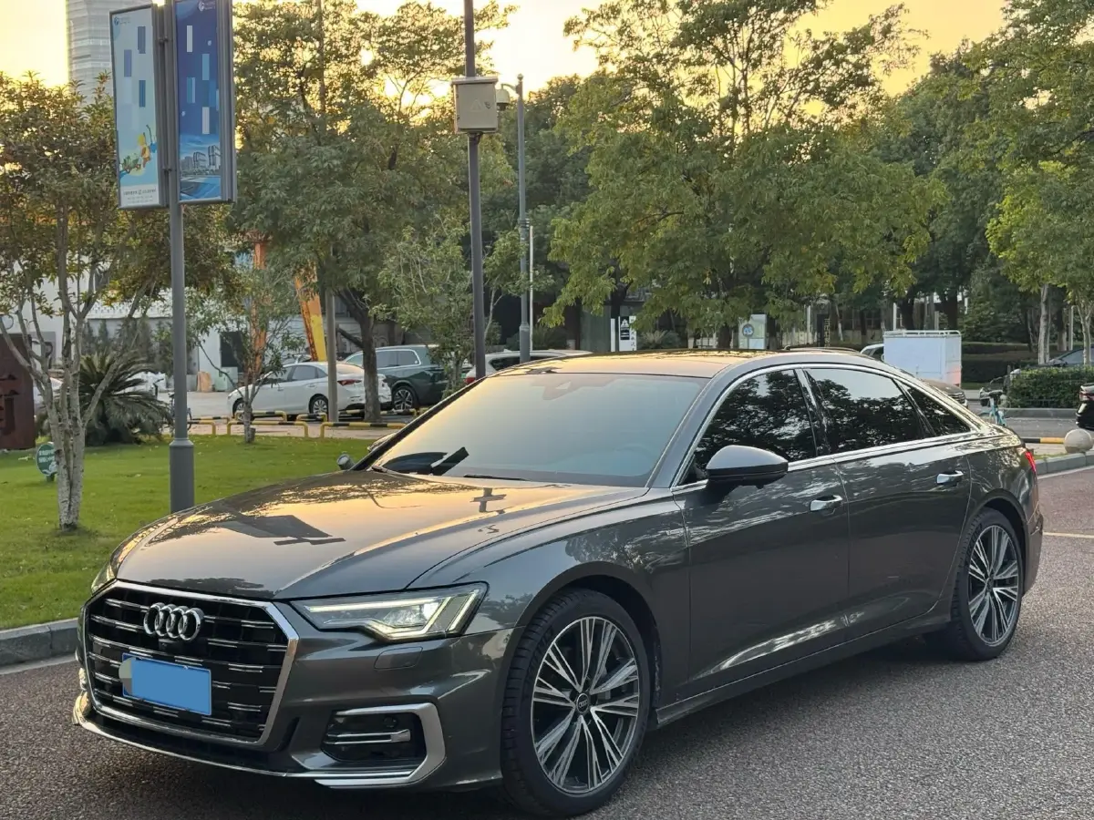 2023 Audi A6L 2.0T 245HP L4 7DCT