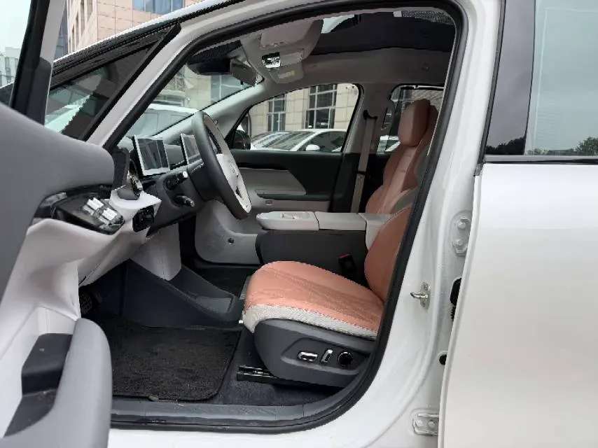 2023 ARCFOX KAOLA BEV 58.8KWH,autocango,china used car exporter,china ev exporter,chinese used car exporter,chinese used ev exporter