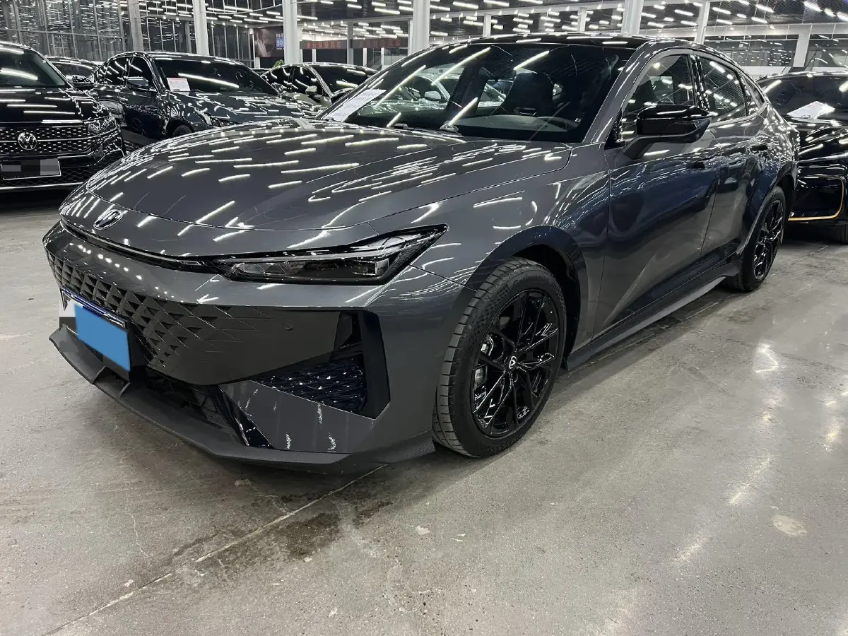 2023 ChangAn UNI-V 1.5T 188HP L4 7DCT