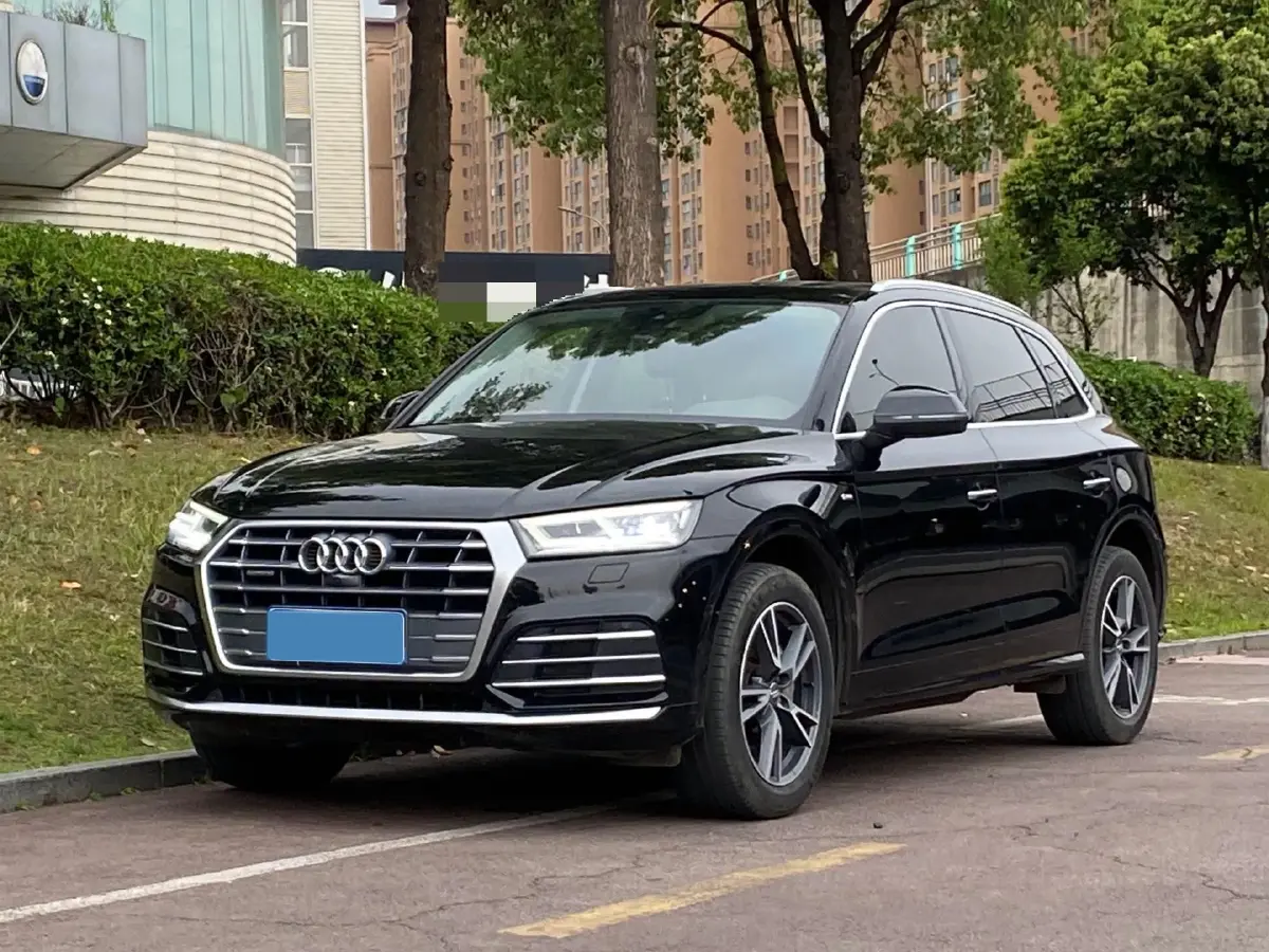 2020 Audi Q5L 2.0T 190HP L4 7DCT