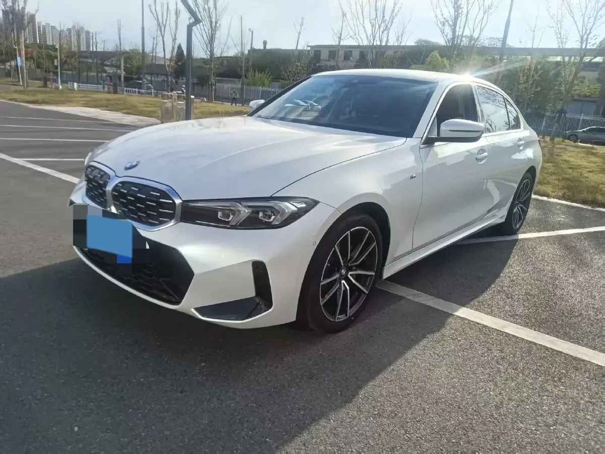 2024 BMW 3 Series 2.0T 184HP L4 8AT