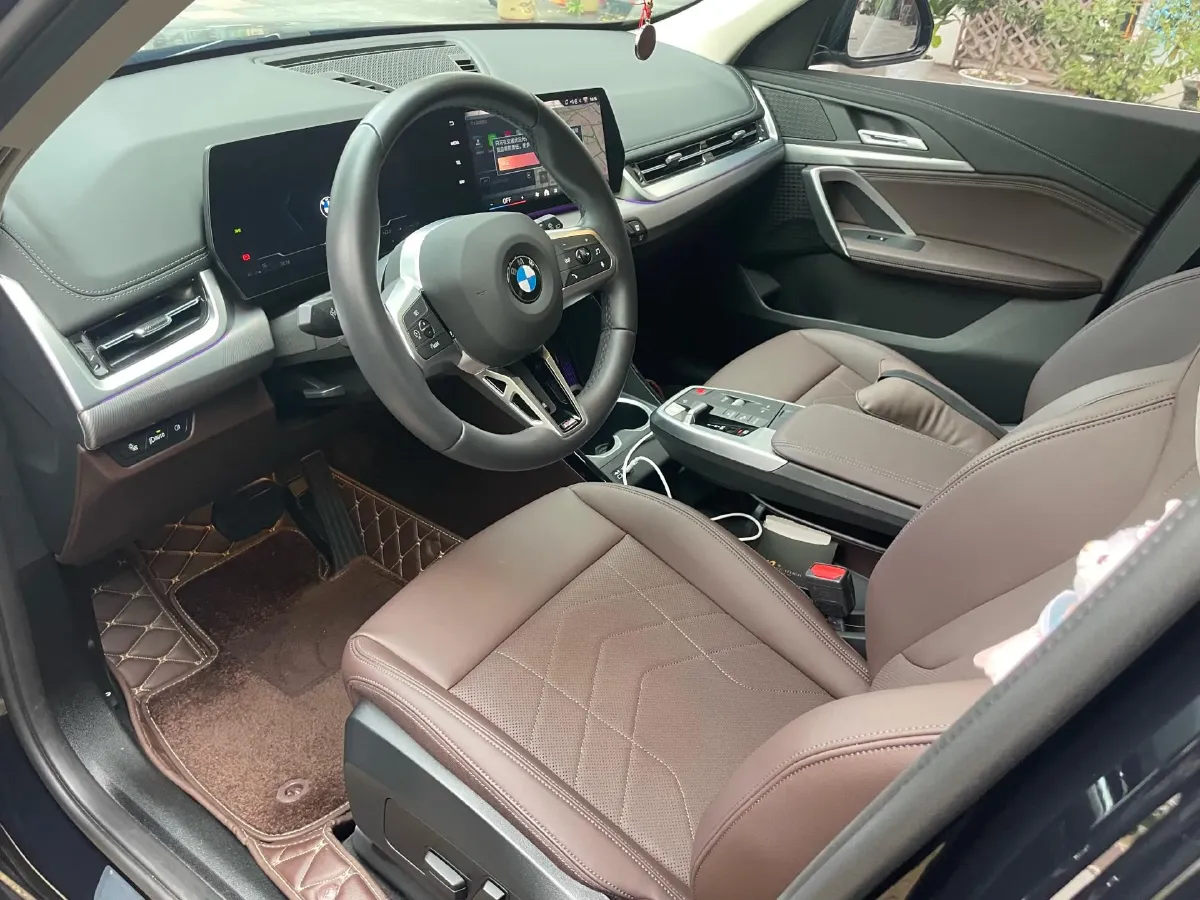 2023 BMW X1 2.0T 204HP L4 7DCT,autocango,china used car exporter,china ev exporter,chinese used car exporter,chinese used ev exporter