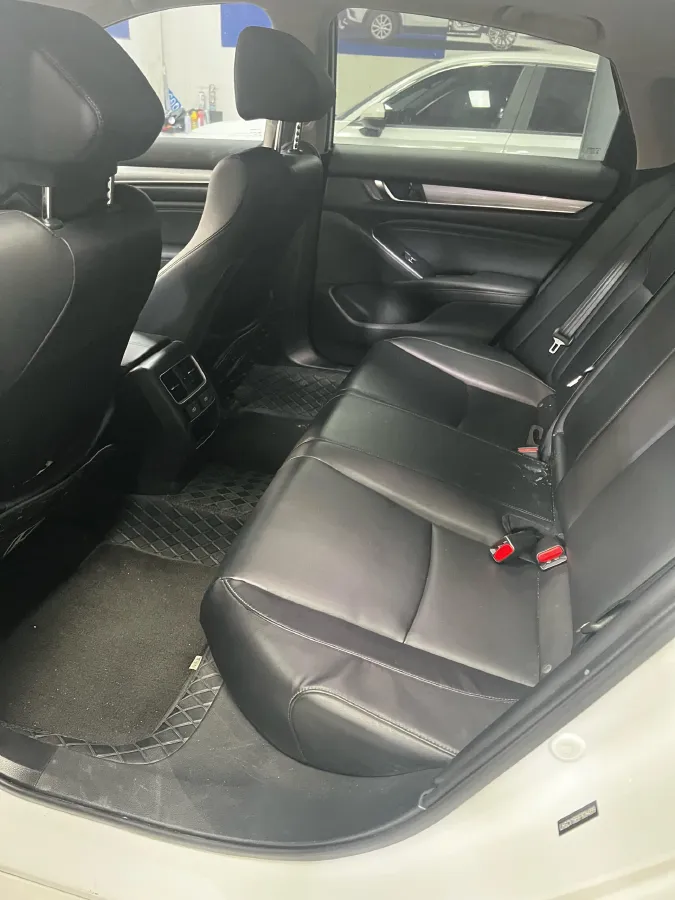 2022 Honda Accord 1.5T 194HP L4 CVT,autocango,china used car exporter,china ev exporter,chinese used car exporter,chinese used ev exporter