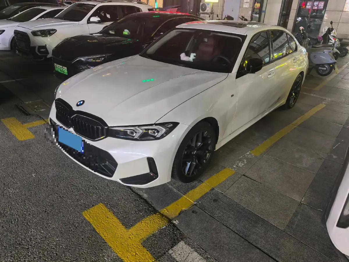 2025 BMW 3 Series 2.0T 245HP L4 8AT