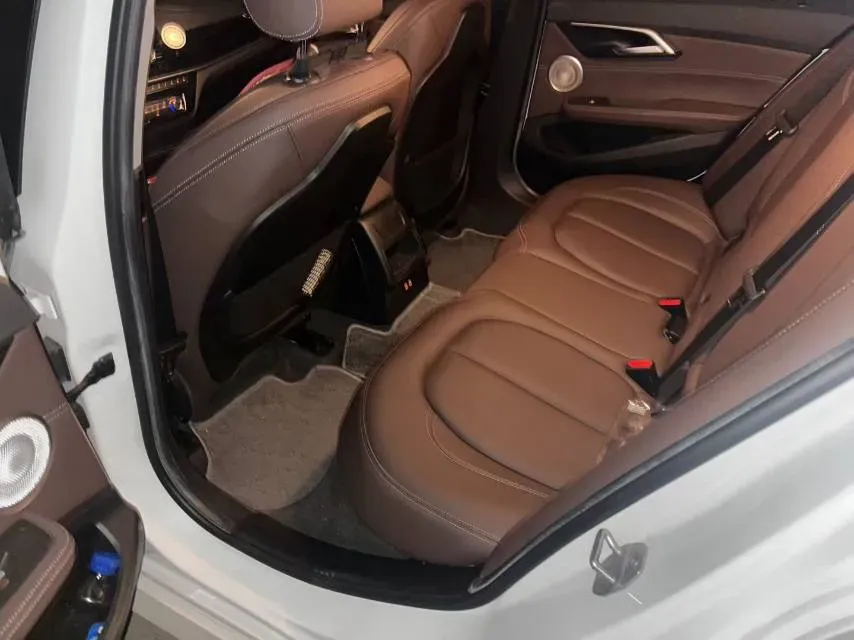 2021 BMW 1 Series 1.5T 140HP L3 7DCT,autocango,china used car exporter,china ev exporter,chinese used car exporter,chinese used ev exporter