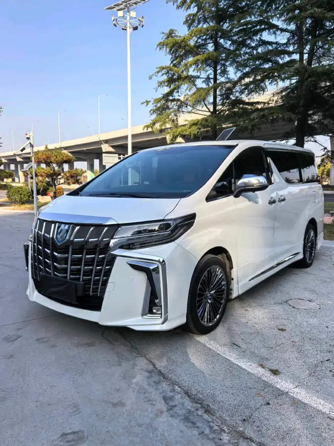 2018 Toyota Alphard 3.5L 301HP V6 8AT