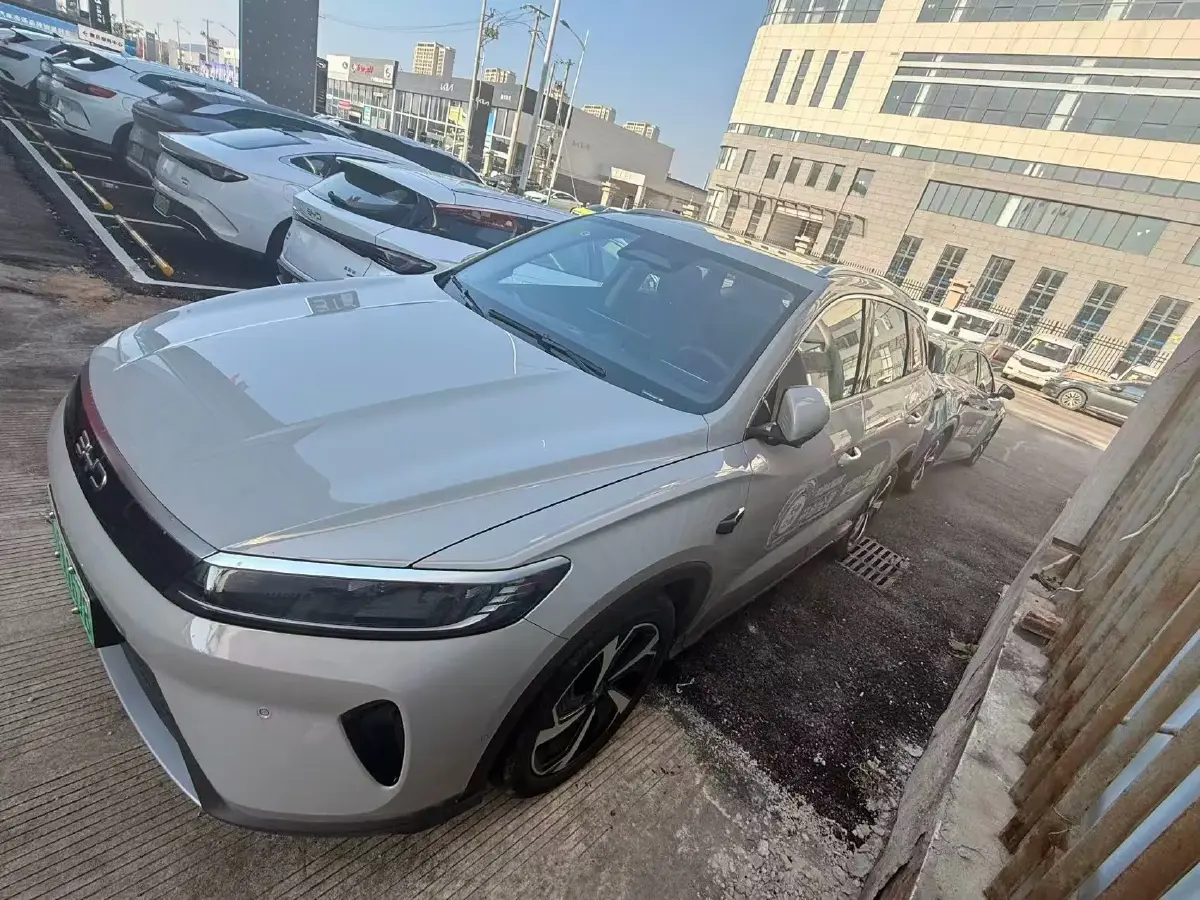 2025 BYD Sea Lion 05 DM-i 1.5L 101HP L4 E-CVT PHEV 18.3KWH