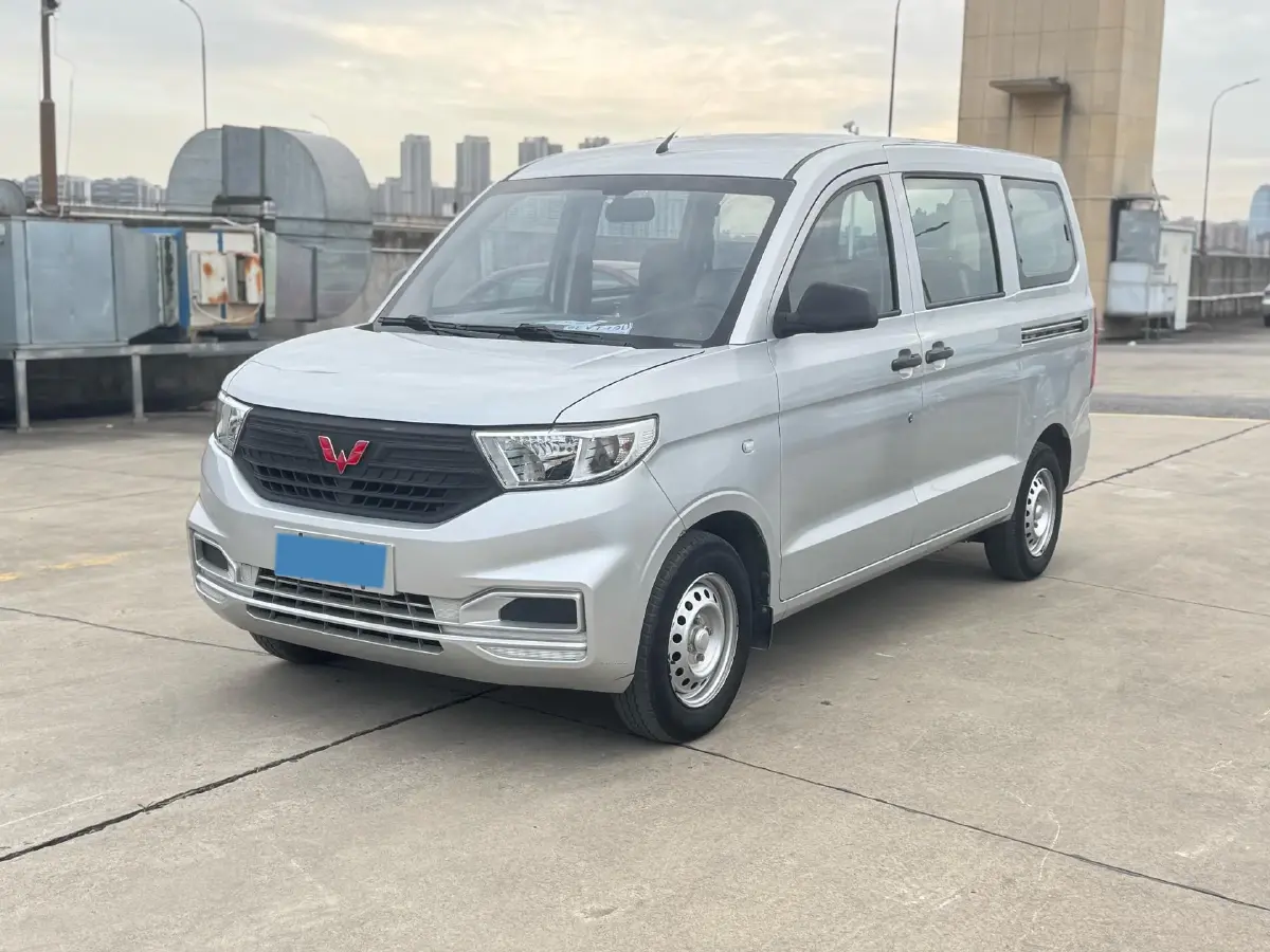 2019 WuLing HongGuang V 1.5L 105HP L4 5MT
