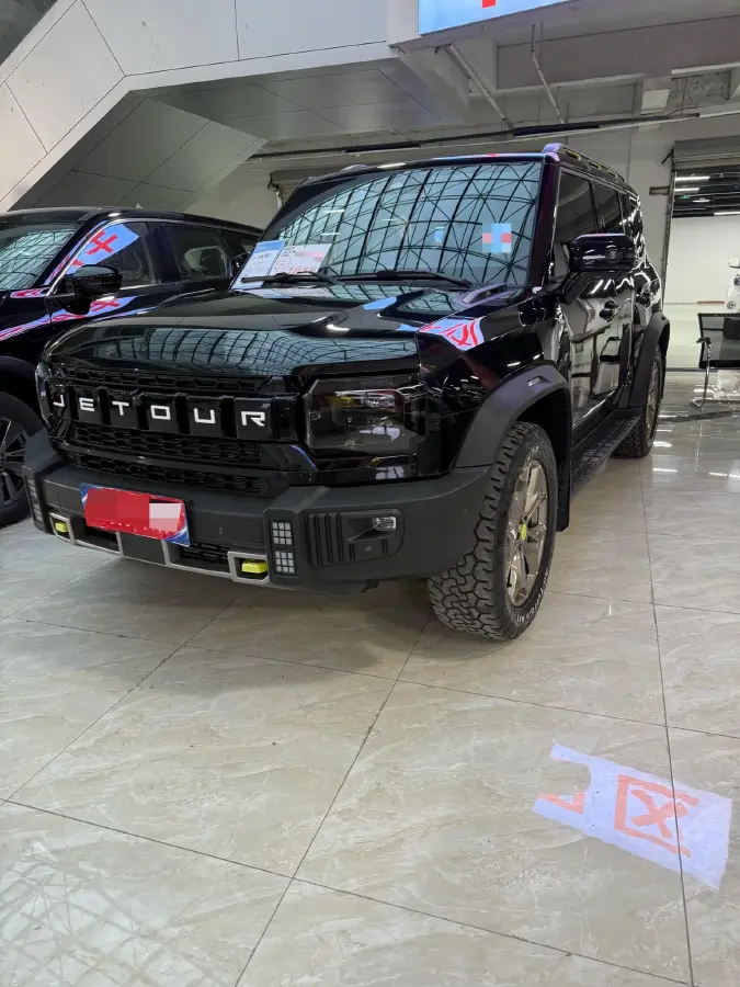 2023 Jetour Traveller 2.0T 254HP L4 8AT