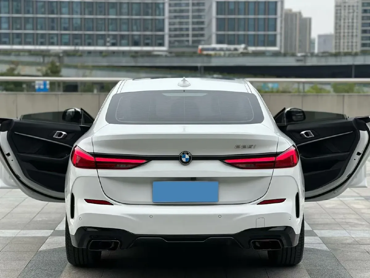 2023 BMW 2 Series 2.0T 178HP L4 7DCT,autocango,china used car exporter,china ev exporter,chinese used car exporter,chinese used ev exporter