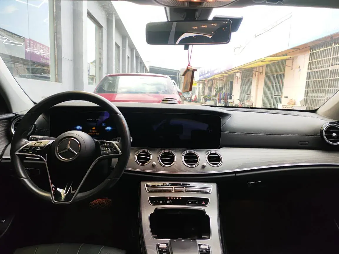 2022 Mercedes-Benz E Class 2.0T 197HP L4 9AT,autocango,china used car exporter,china ev exporter,chinese used car exporter,chinese used ev exporter