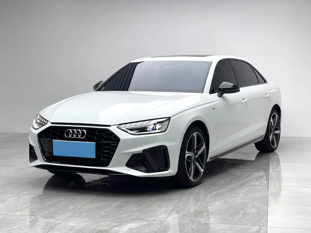 2024 Audi A4L 2.0T 190HP L4 7DCT,autocango,china used car exporter,china ev exporter,chinese used car exporter,chinese used ev exporter