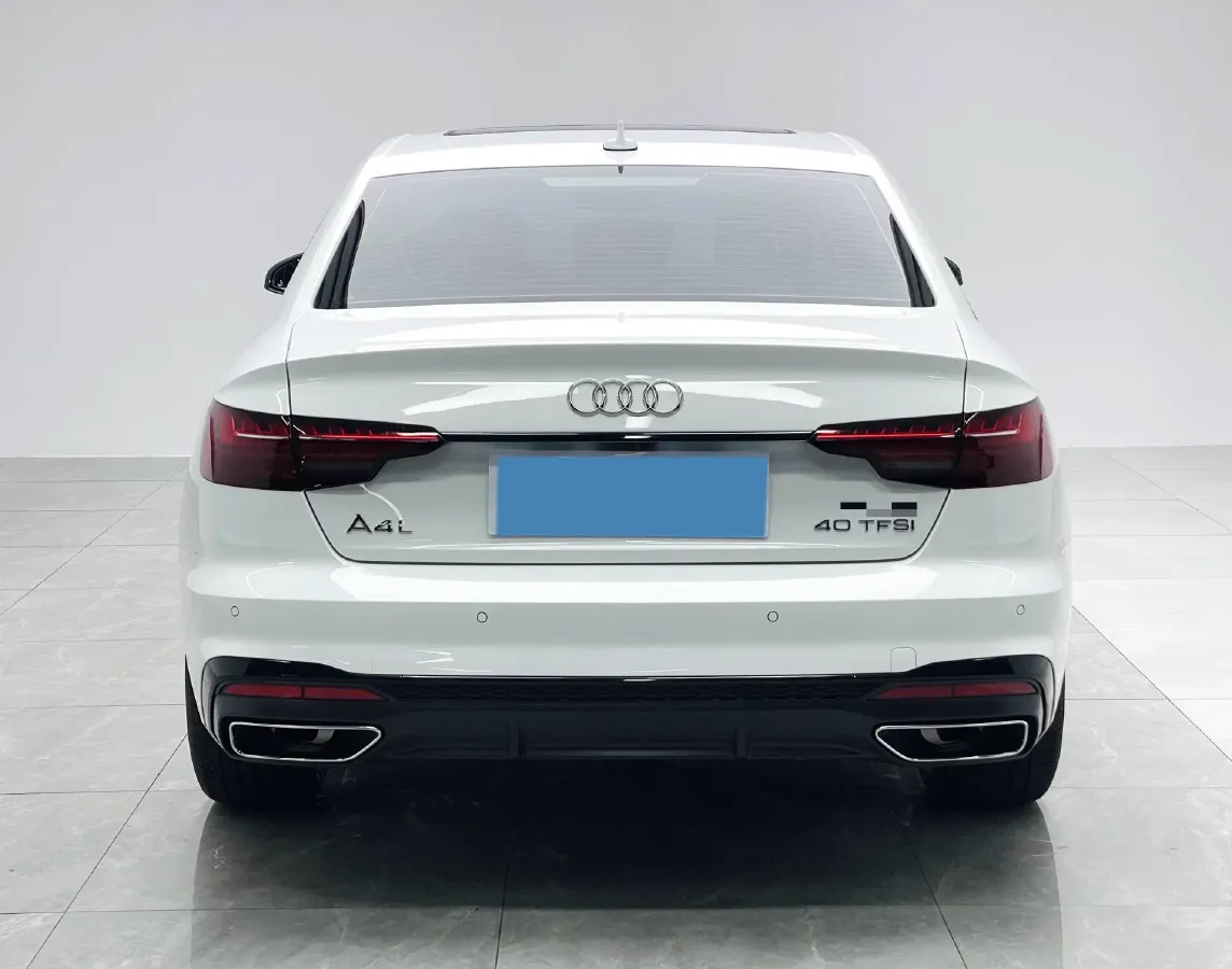 2024 Audi A4L 2.0T 190HP L4 7DCT,autocango,china used car exporter,china ev exporter,chinese used car exporter,chinese used ev exporter