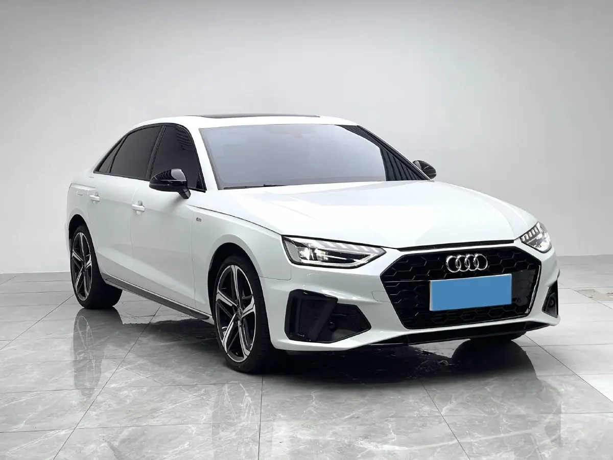 2024 Audi A4L 2.0T 190HP L4 7DCT,autocango,china used car exporter,china ev exporter,chinese used car exporter,chinese used ev exporter