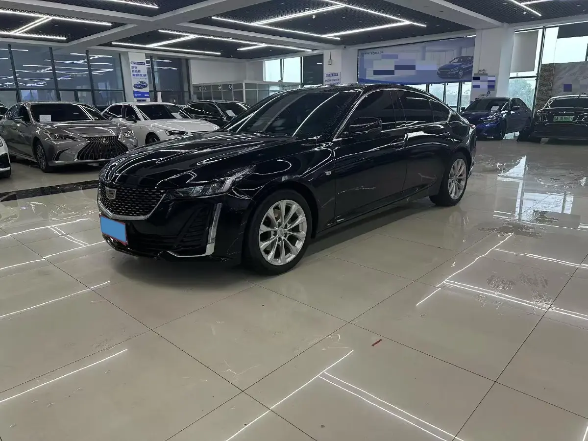 2022 Cadillac CT5 2.0T 237HP L4 10AT