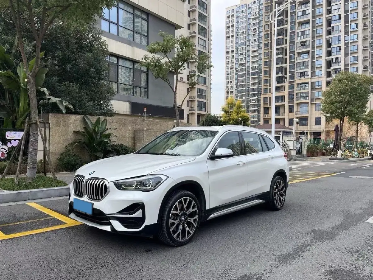 2020 BMW X1 2.0T 192HP L4 8AT