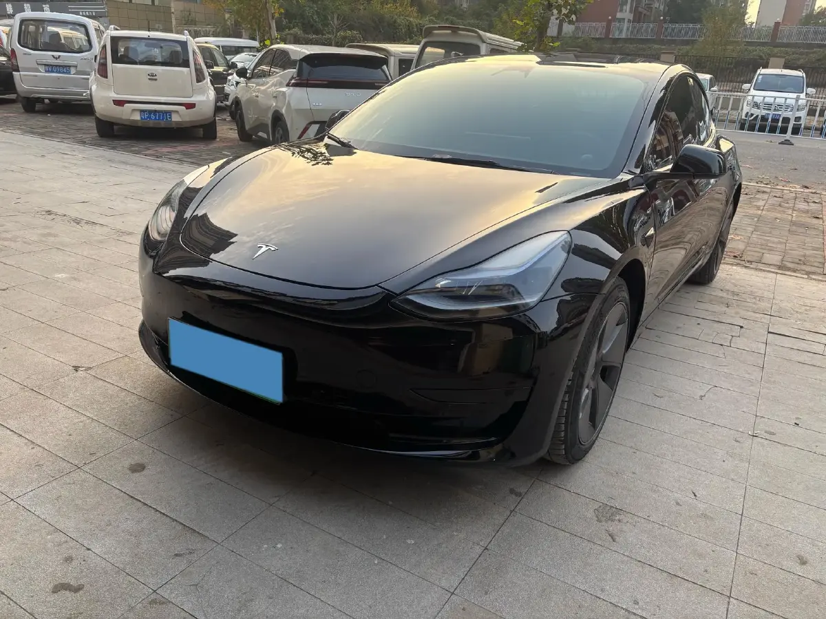 2022 Tesla Model 3 BEV 60KWH