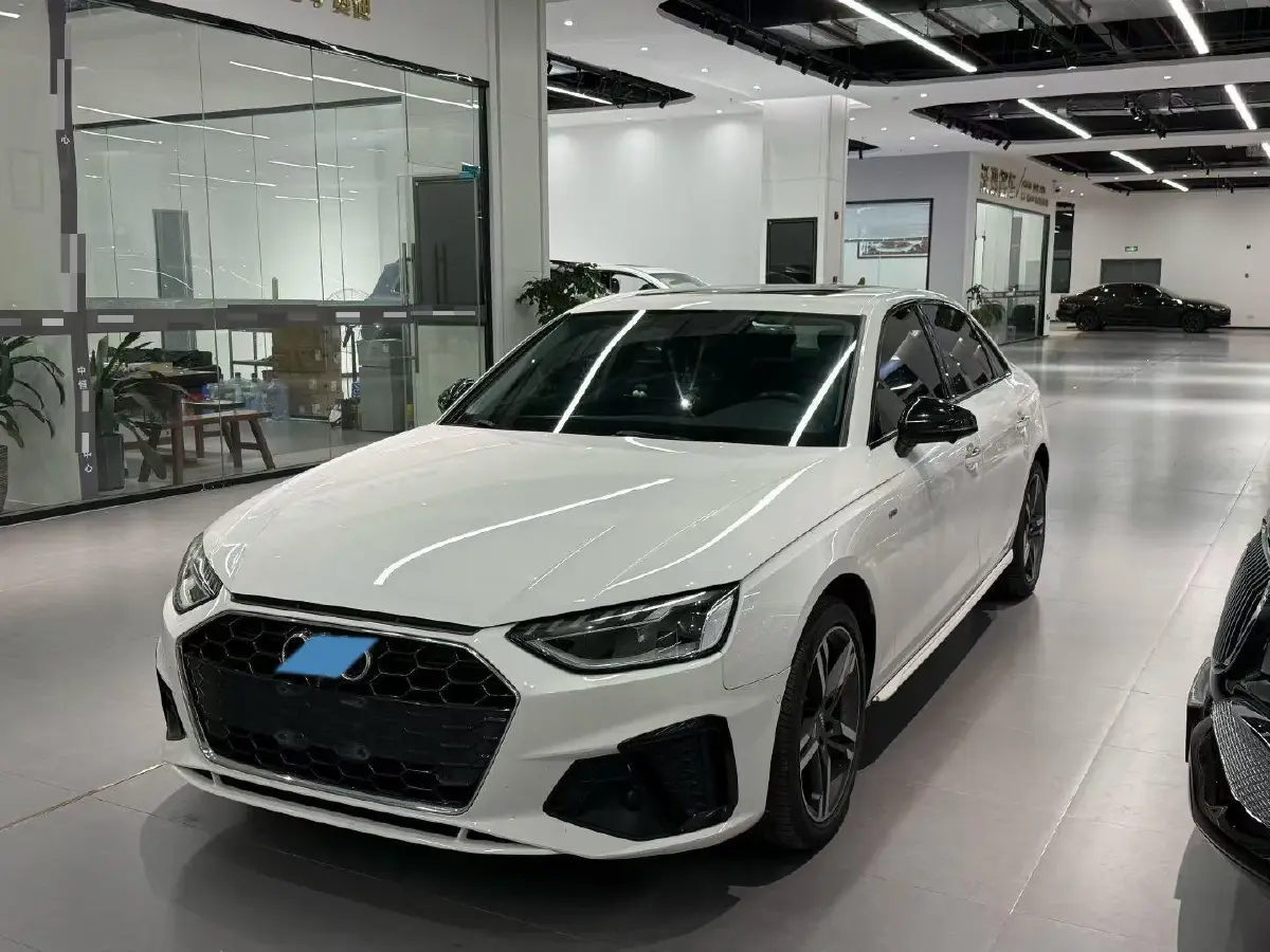2020 Audi A4L 2.0T 190HP L4 7DCT