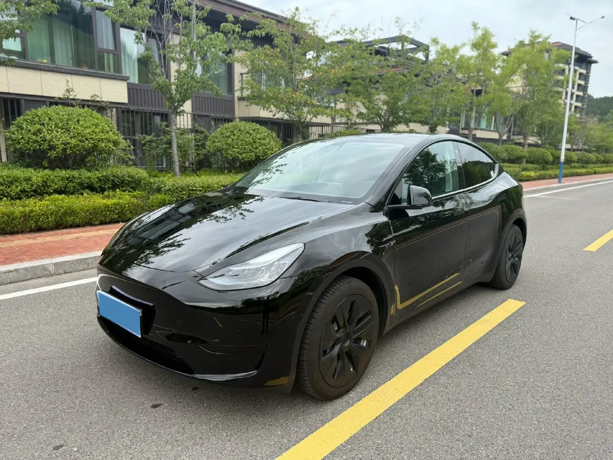 2022 Tesla Model Y BEV 60KWH