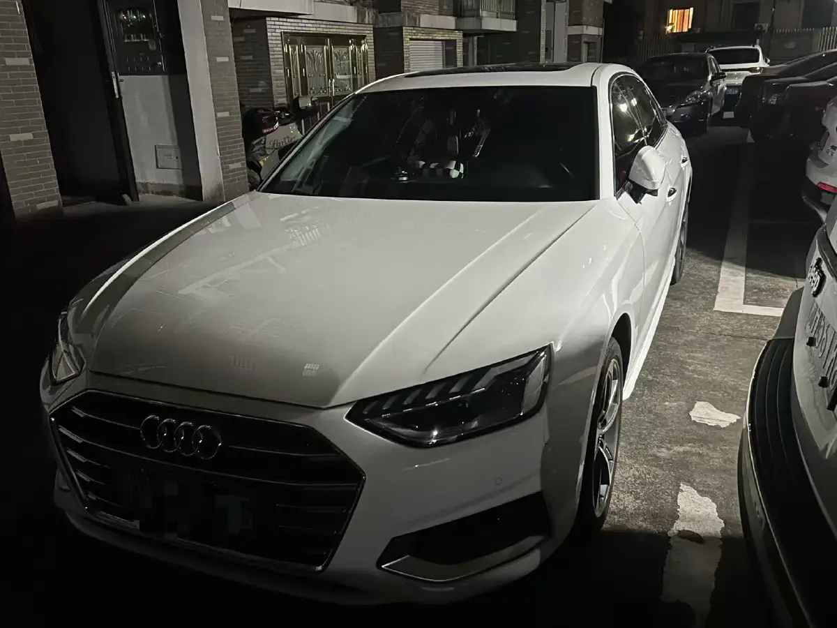 2020 Audi A4L 2.0T 150HP L4 7DCT