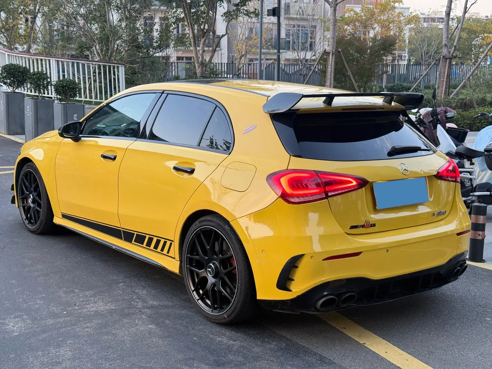 2020 MERCEDES-BENZ A thumbnail 3