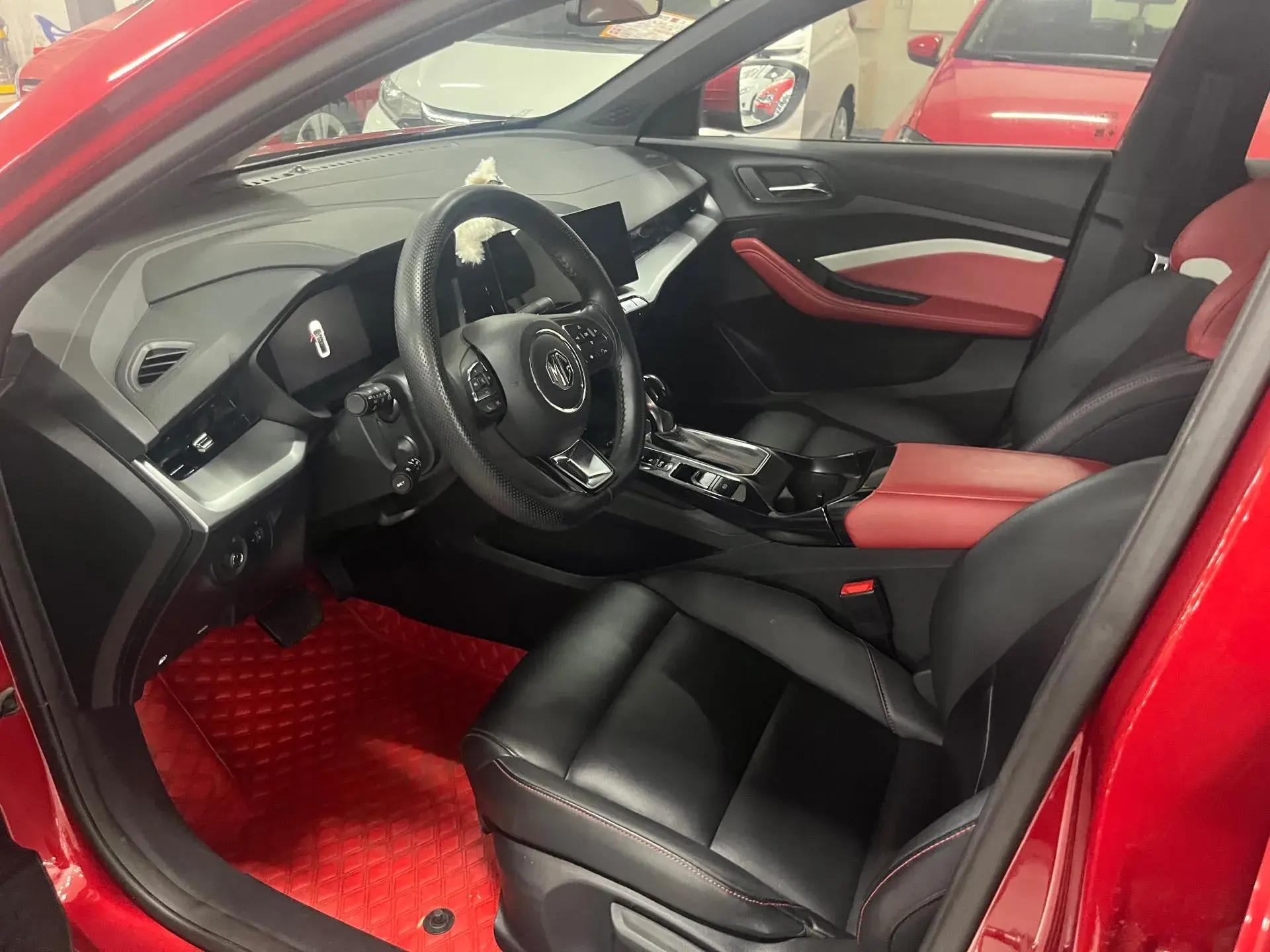 2021 MG 5 thumbnail 4