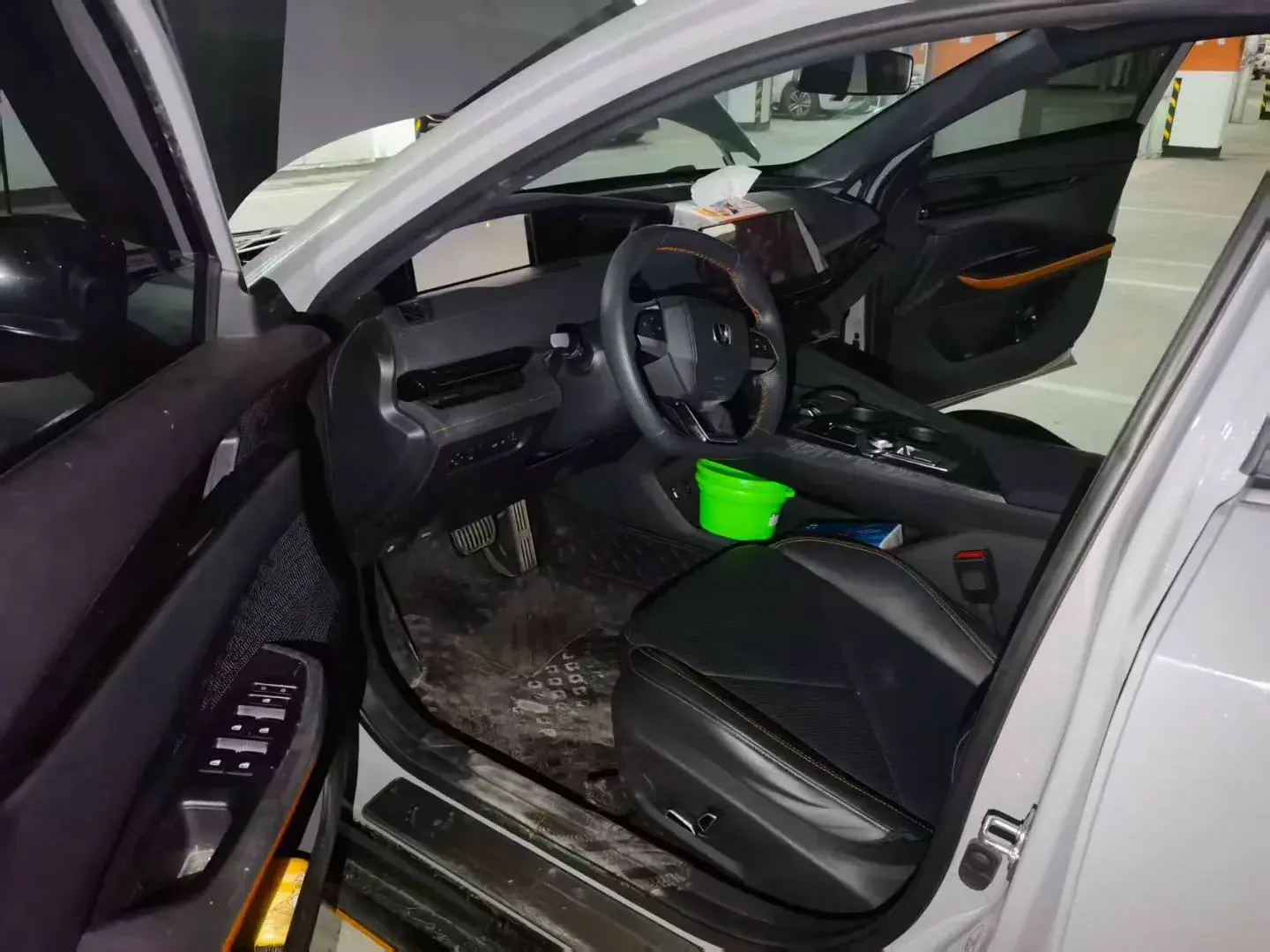 2022 CHANGAN UNI-V thumbnail 2