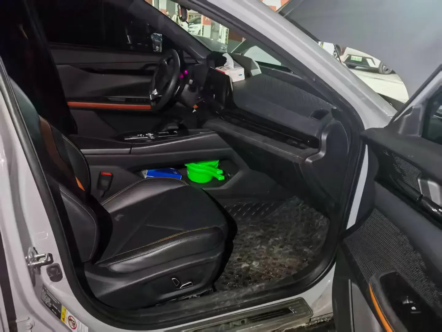 2022 CHANGAN UNI-V thumbnail 3