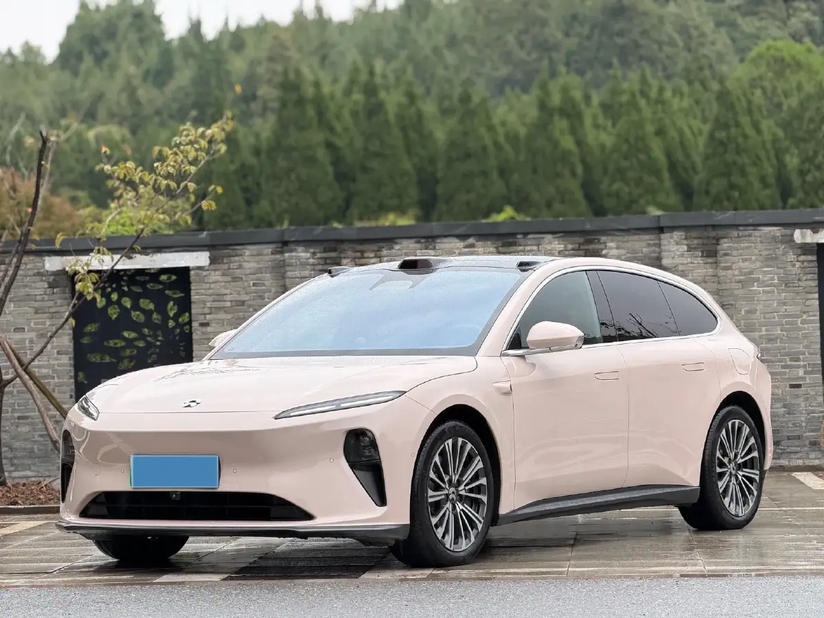 2023 NIO ET5T BEV 75KWH