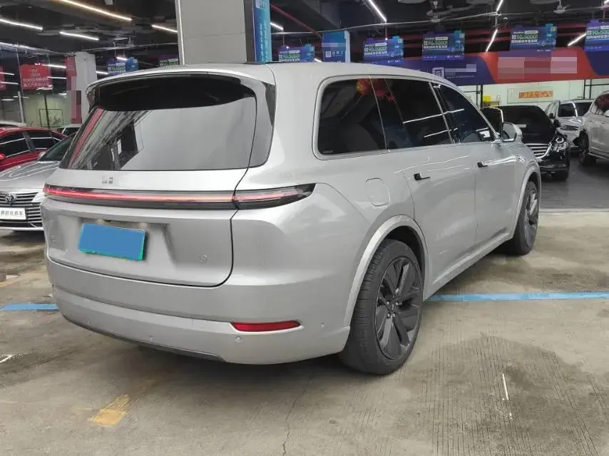 2022 LI L9 thumbnail 4