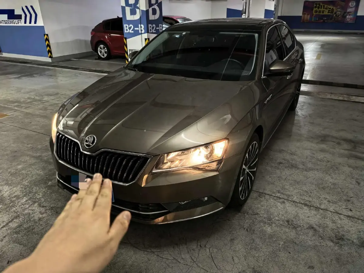 2018 Skoda Superb 1.4T 150HP L4 7DCT