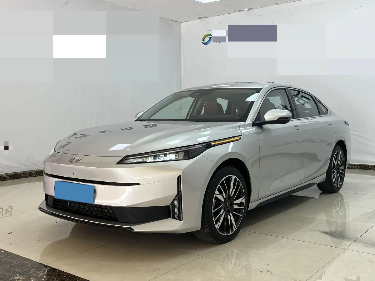 2024 ChangAn QiYuan A05 1.5L 110HP L4 E-CVT PHEV 18.99KWH,autocango,china used car exporter,china ev exporter,chinese used car exporter,chinese used ev exporter