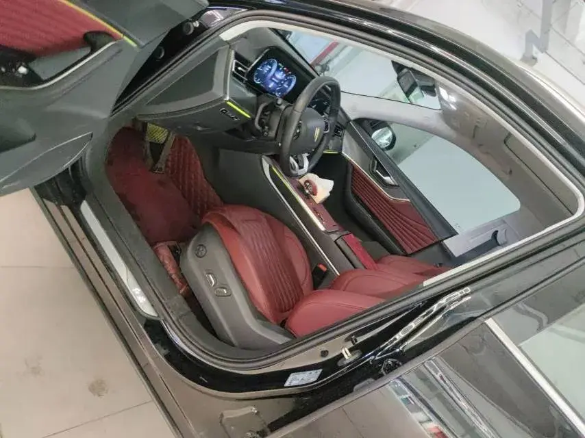 2023 HONGQI HS5 thumbnail 4