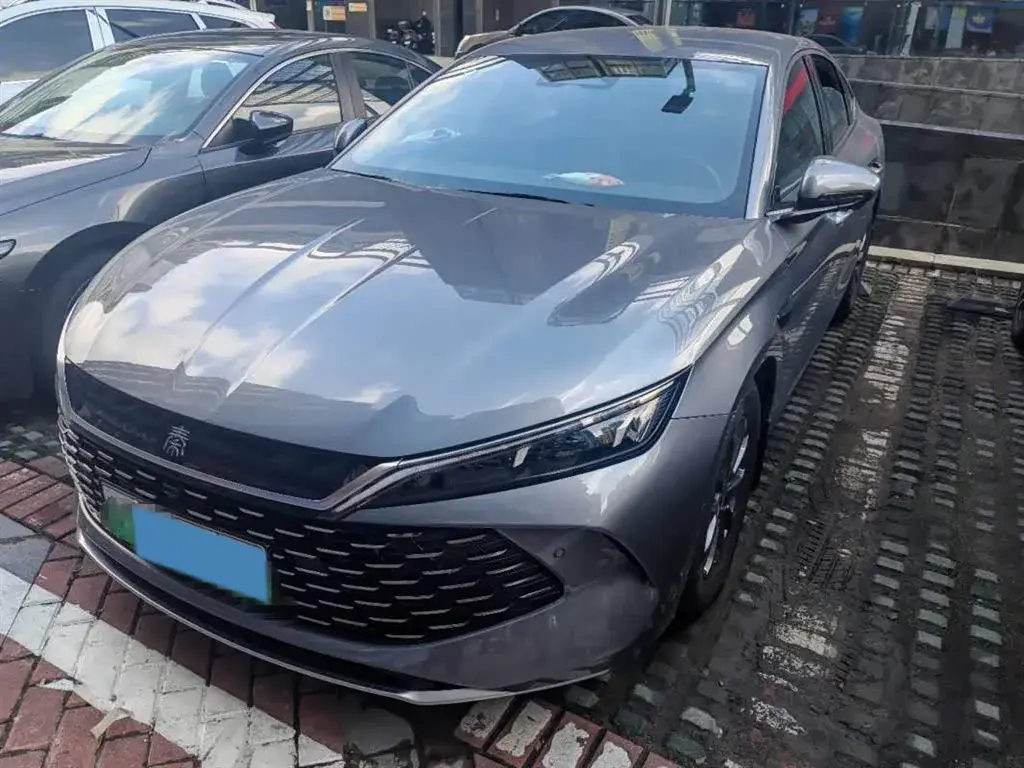 2025 BYD QinL 1.5L 101HP L4 E-CVT PHEV 10.08KWH