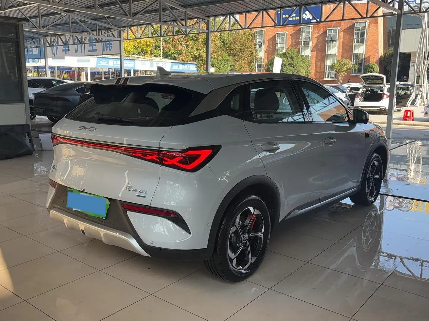 2025 BYD YUAN thumbnail 4