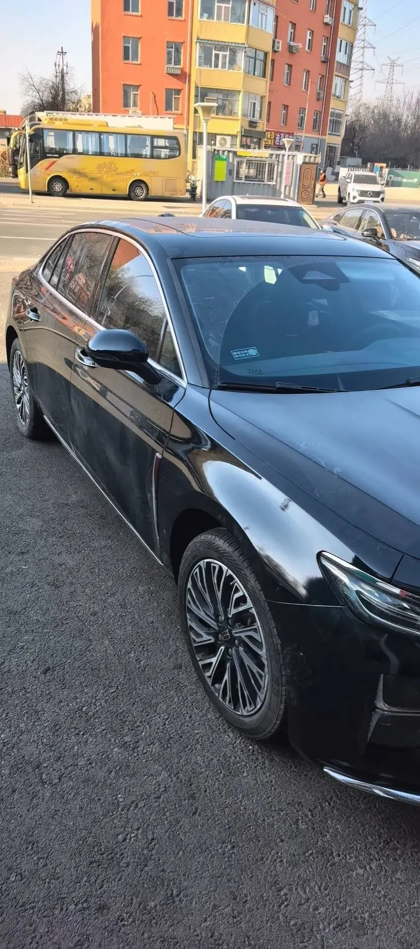 2023 HONGQI H5 thumbnail 3