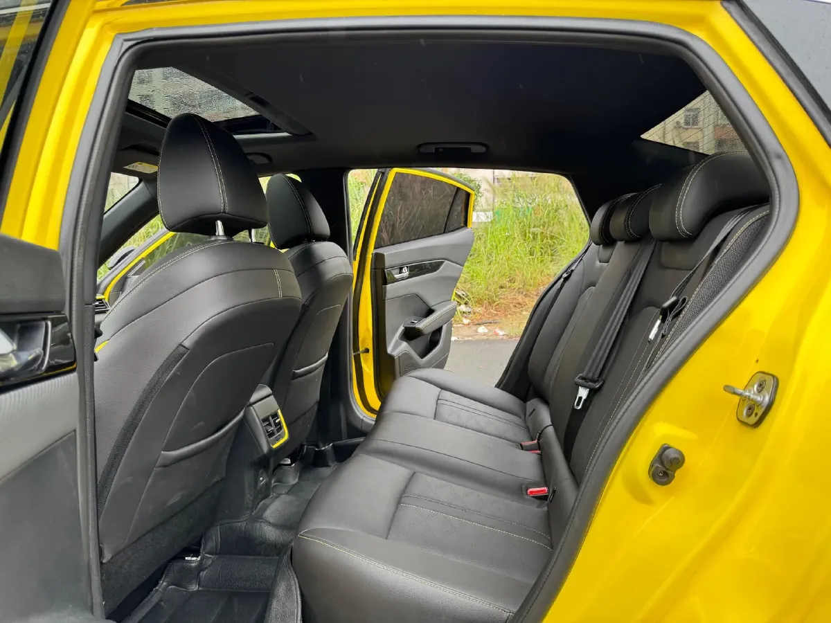 2020 DongFeng Aeolus YiXuan 1.5T 150HP L4 6DCT,autocango,china used car exporter,china ev exporter,chinese used car exporter,chinese used ev exporter