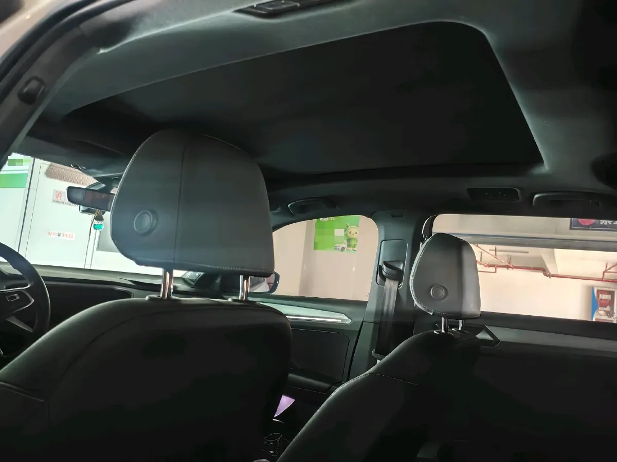 2022 Volkswagen T-Roc 1.4T 150HP L4 7DCT,autocango,china used car exporter,china ev exporter,chinese used car exporter,chinese used ev exporter