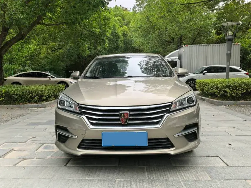 2018 ROEWE 360 thumbnail 2