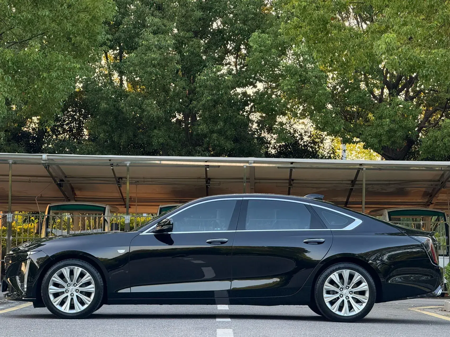 2023 CADILLAC CT6 thumbnail 3