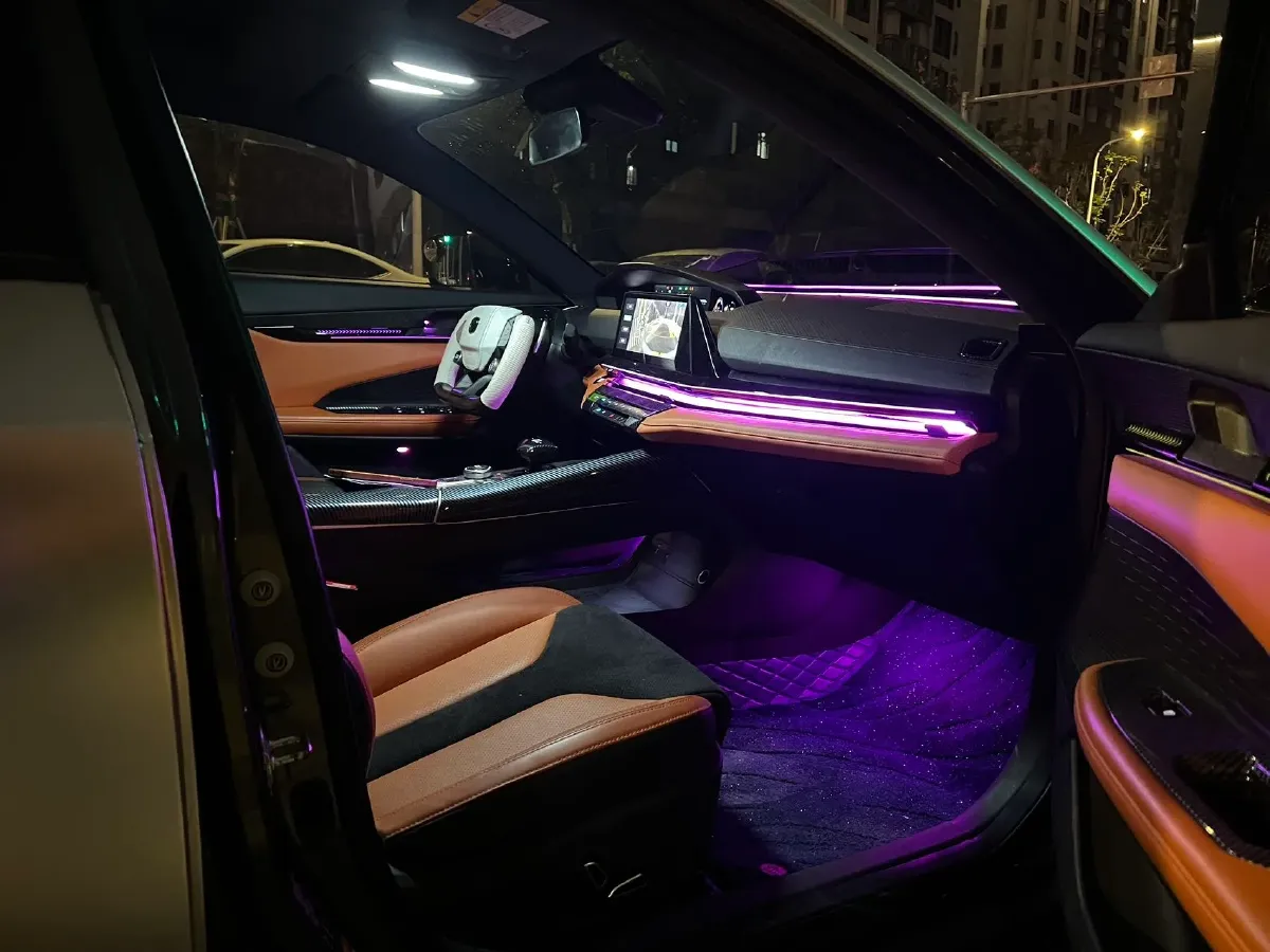 2022 ChangAn UNI-V 1.5T 188HP L4 7DCT,autocango,china used car exporter,china ev exporter,chinese used car exporter,chinese used ev exporter