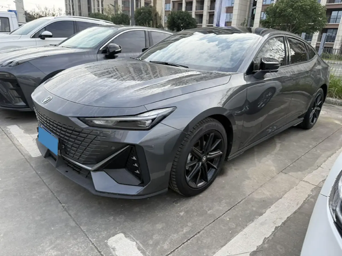 2023 ChangAn UNI-V 1.5T 188HP L4 7DCT